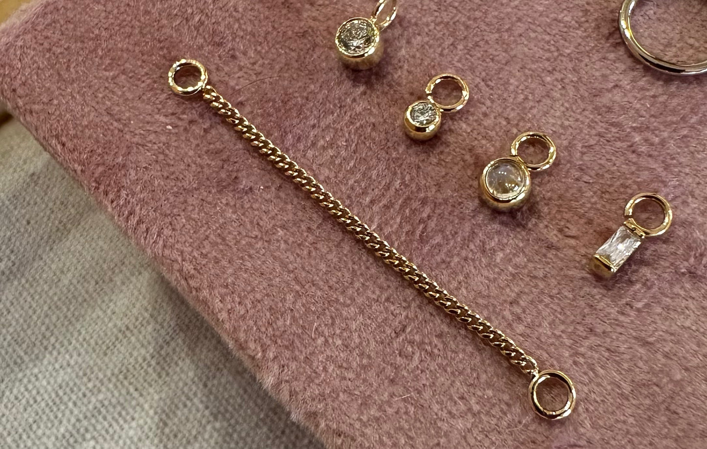 Norvoch Flat Cuban Chain Attachment