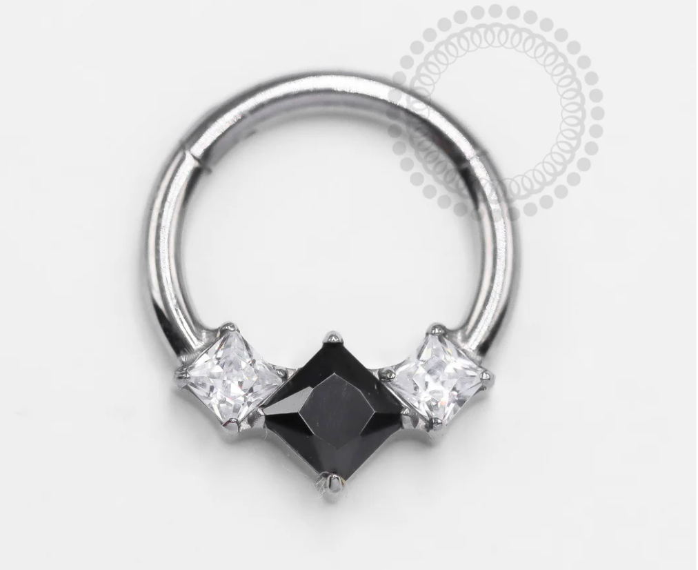 Angel Black and White CZ Princess Clicker (Nip Orientation)